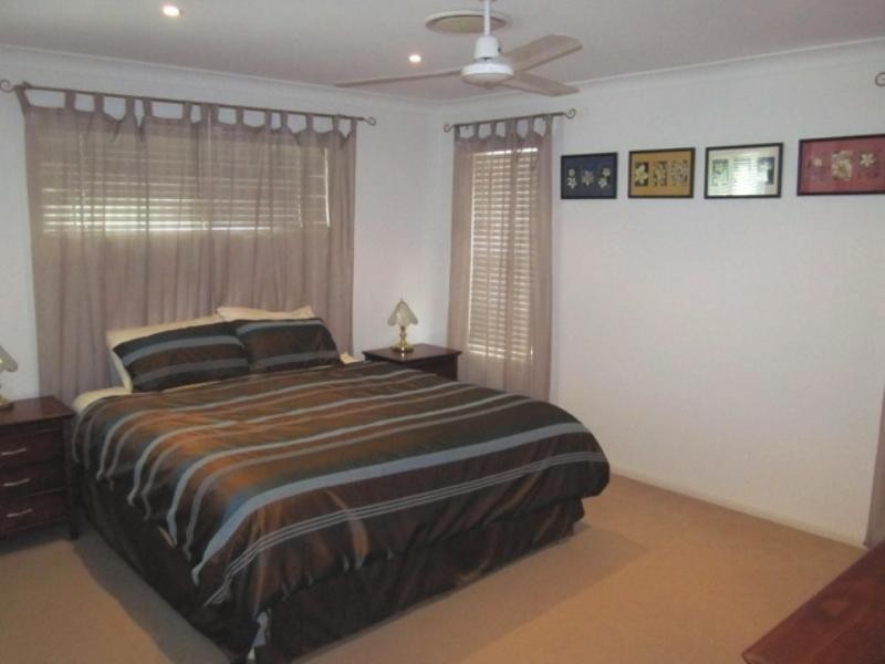 74 Quarry Road, Sherwood QLD 4075