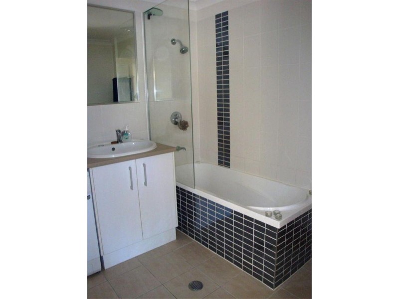 2/107 Jerrold Street, Sherwood QLD 4075