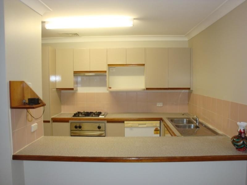 8/118 School Road, Yeronga QLD 4104