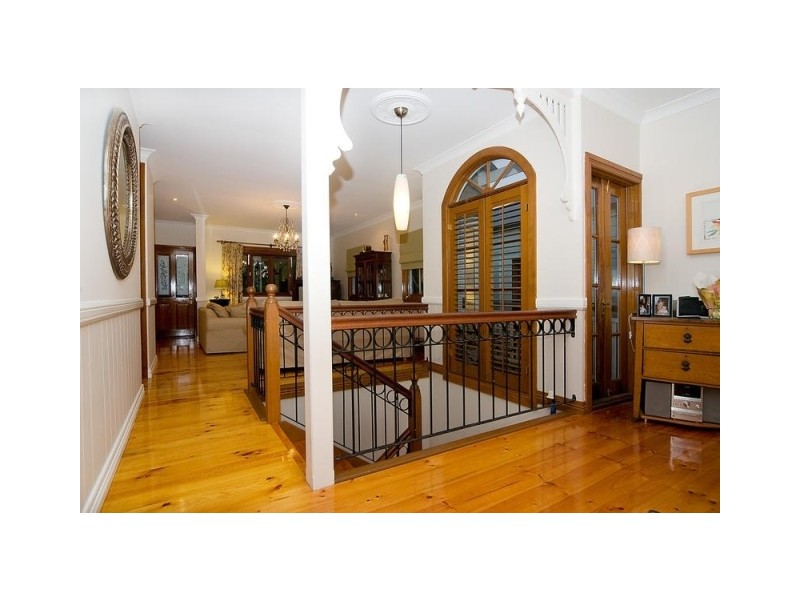 38 Chelmer St East, Chelmer QLD 4068