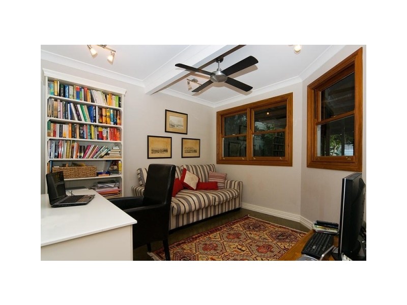 38 Chelmer St East, Chelmer QLD 4068