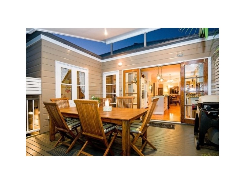 38 Chelmer St East, Chelmer QLD 4068