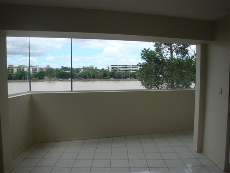 4/515 Coronation Drive, Toowong QLD 4066