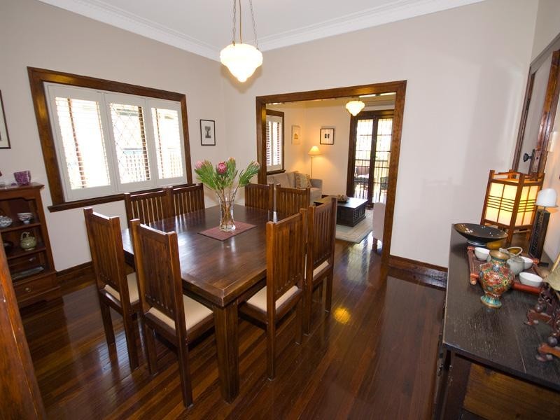 12 Rakeevan Road, Graceville QLD 4075