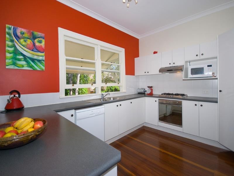 12 Rakeevan Road, Graceville QLD 4075