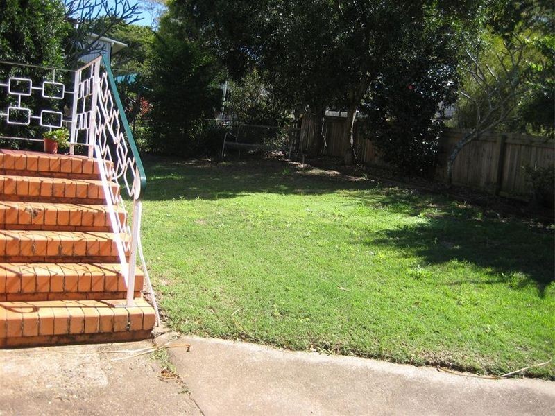 6 Hindon Street, Corinda QLD 4075