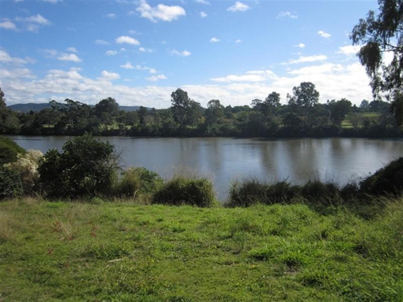 Lot 41/137 King Arthur Terrace, Tennyson QLD 4105