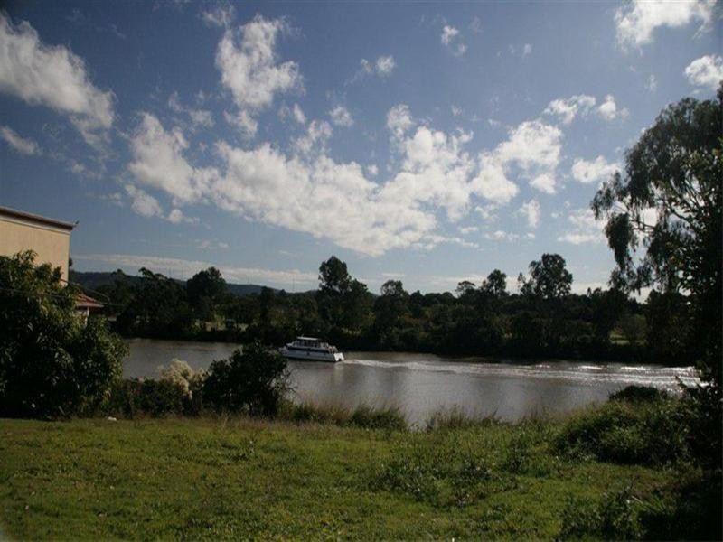 Lot 43/137 King Arthur Terrace, Tennyson QLD 4105