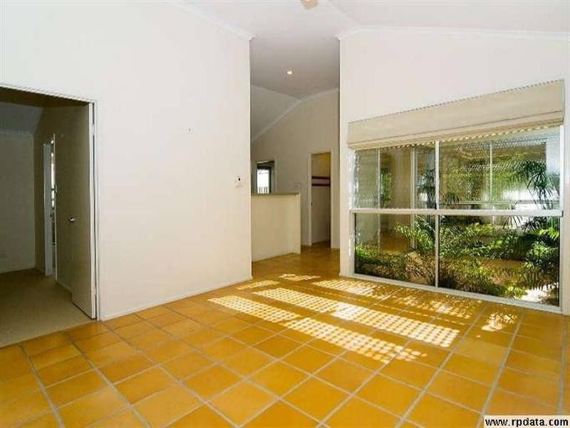 139A Long Street East, Graceville QLD 4075