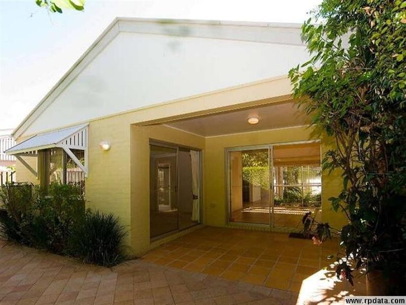 139A Long Street East, Graceville QLD 4075