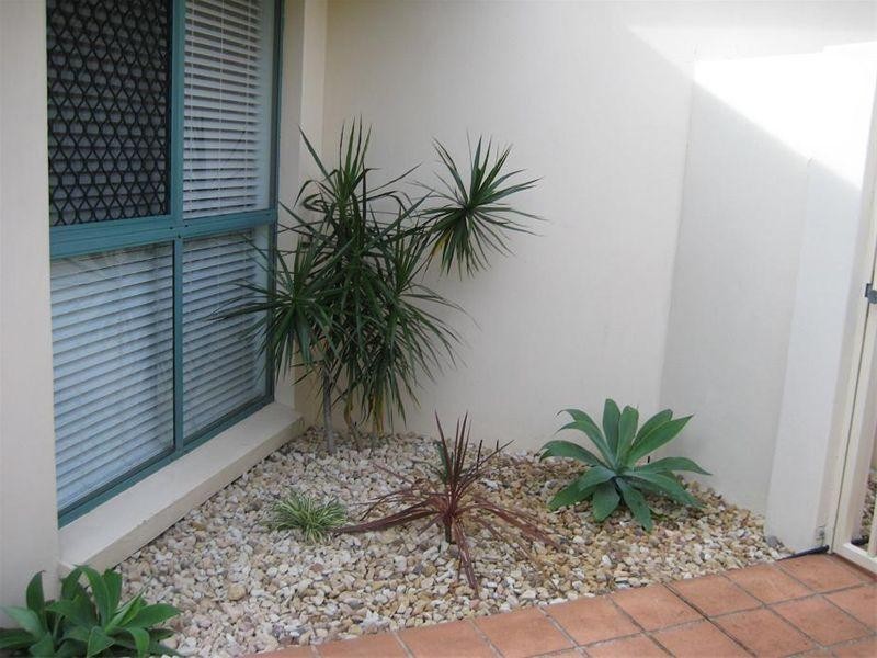 128 Long Street E, Graceville QLD 4075