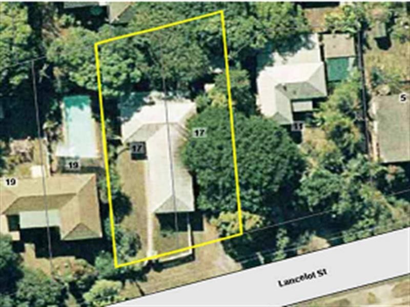 17 Lancelot Street, Tennyson QLD 4105
