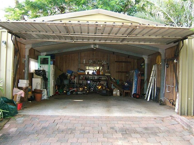 17 Lancelot Street, Tennyson QLD 4105