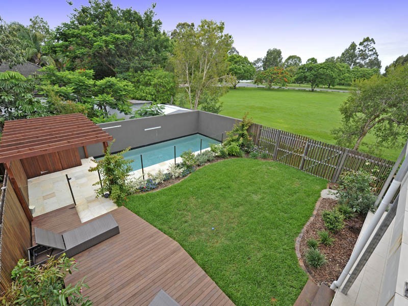 202 Graceville Avenue, Graceville QLD 4075