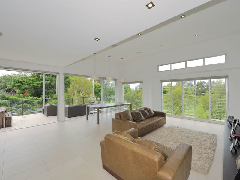 202 Graceville Avenue, Graceville QLD 4075