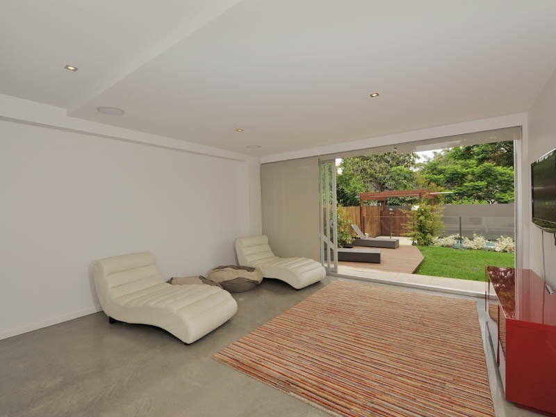 202 Graceville Avenue, Graceville QLD 4075