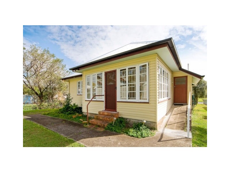 32 California Road, Oxley QLD 4075