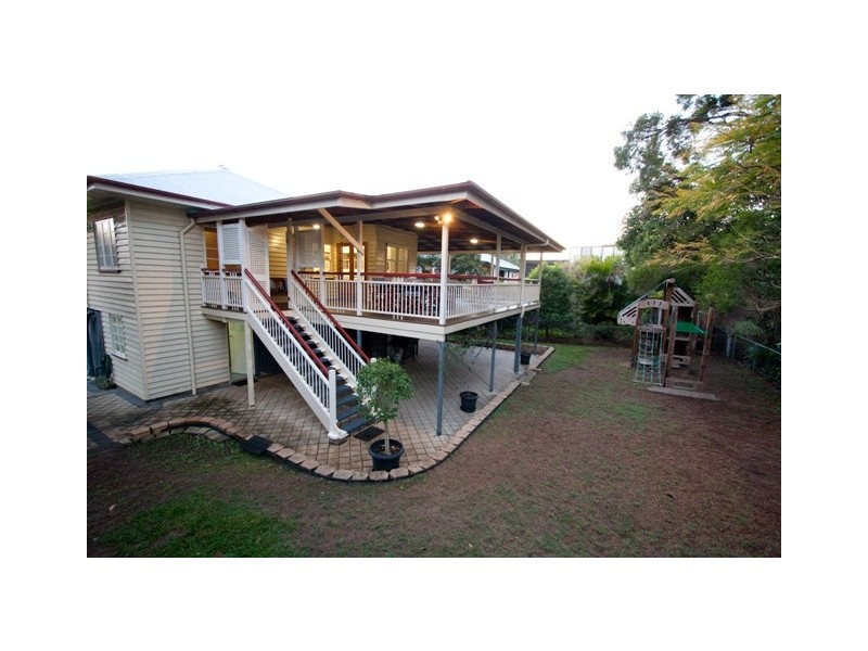 45 White Street, Graceville QLD 4075