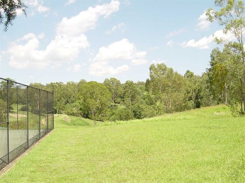 302 College Road, Karana Downs QLD 4306