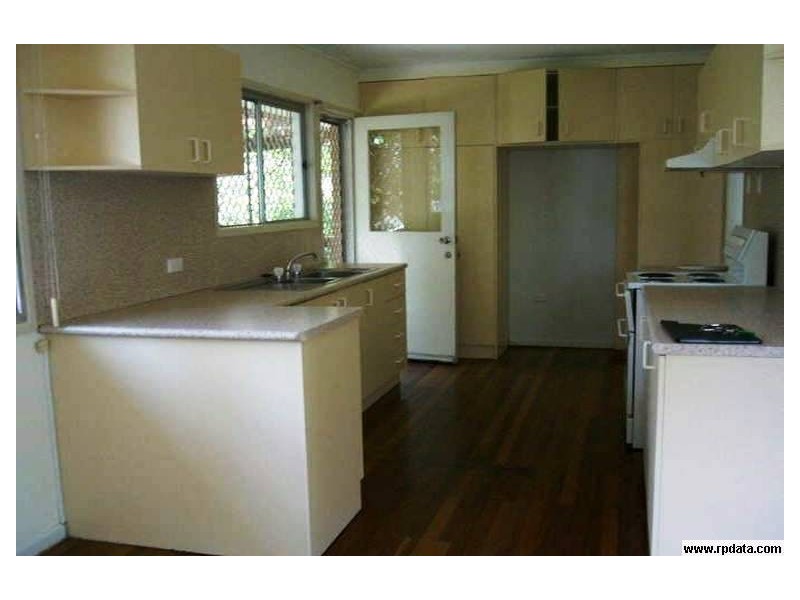 37 Ferry Street, Sherwood QLD 4075