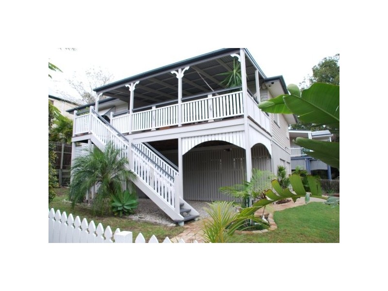 61 Hall Street, Sherwood QLD 4075