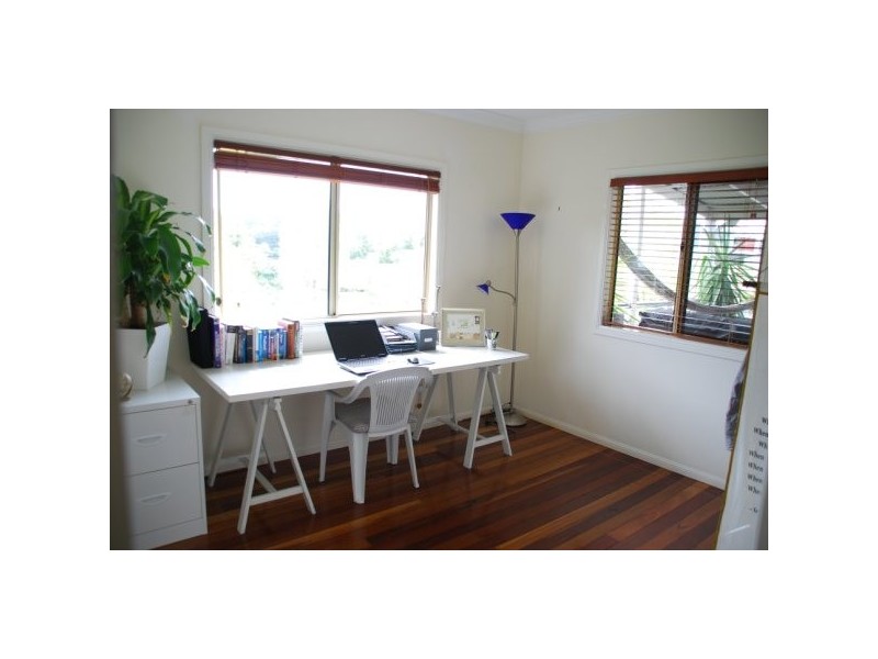 61 Hall Street, Sherwood QLD 4075