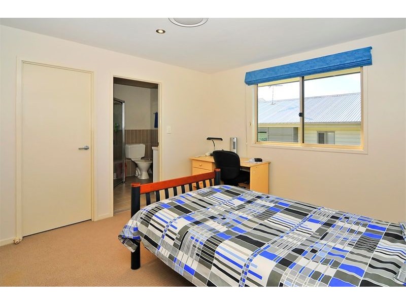 73 Allardyce Street, Graceville QLD 4075