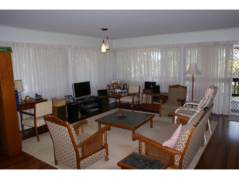 16 Roedean Street, Fig Tree Pocket QLD 4069