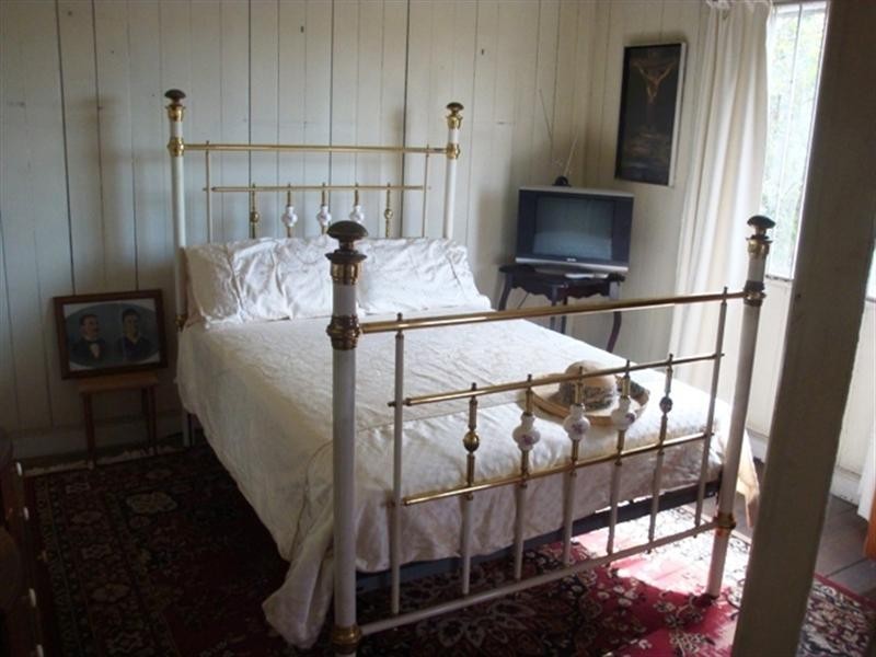 6 Augustus Street, Toowong QLD 4066