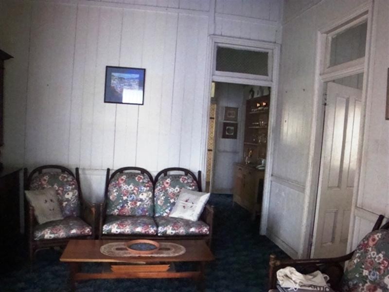 6 Augustus Street, Toowong QLD 4066