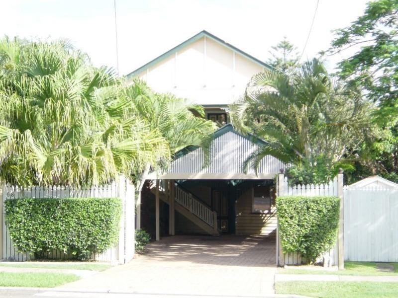 68 King Arthur Terrace, Tennyson QLD 4105
