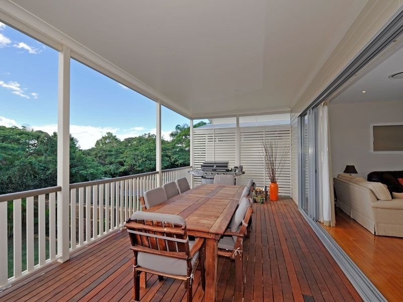 114 Central Avenue, Sherwood QLD 4075