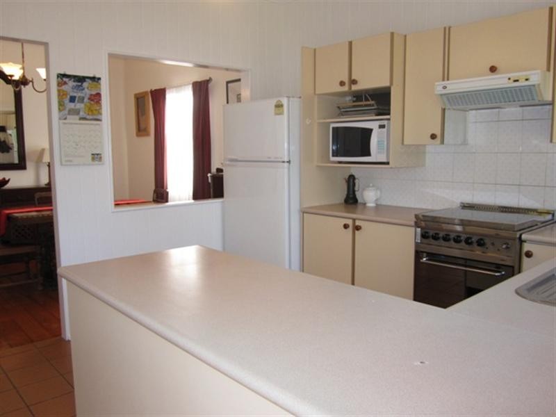 130 King Arthur Terrace, Tennyson QLD 4105