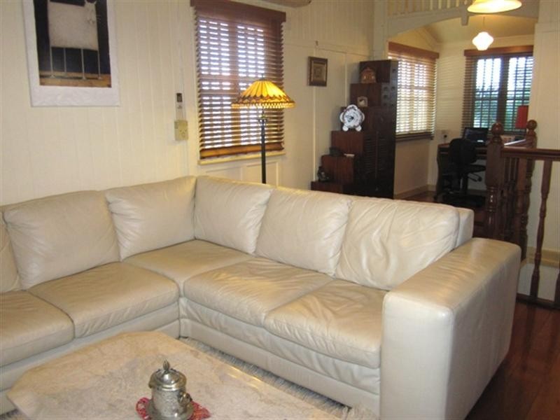 130 King Arthur Terrace, Tennyson QLD 4105