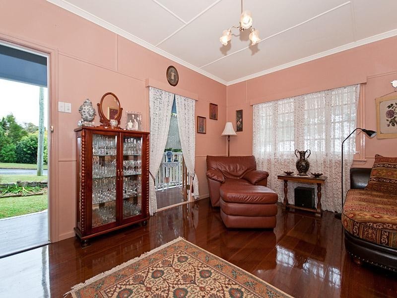 59 Broseley Road, Toowong QLD 4066