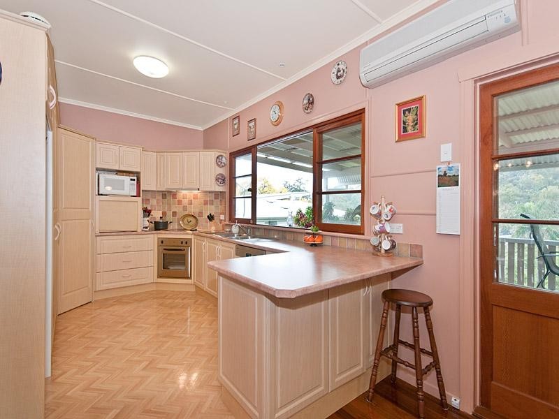 59 Broseley Road, Toowong QLD 4066