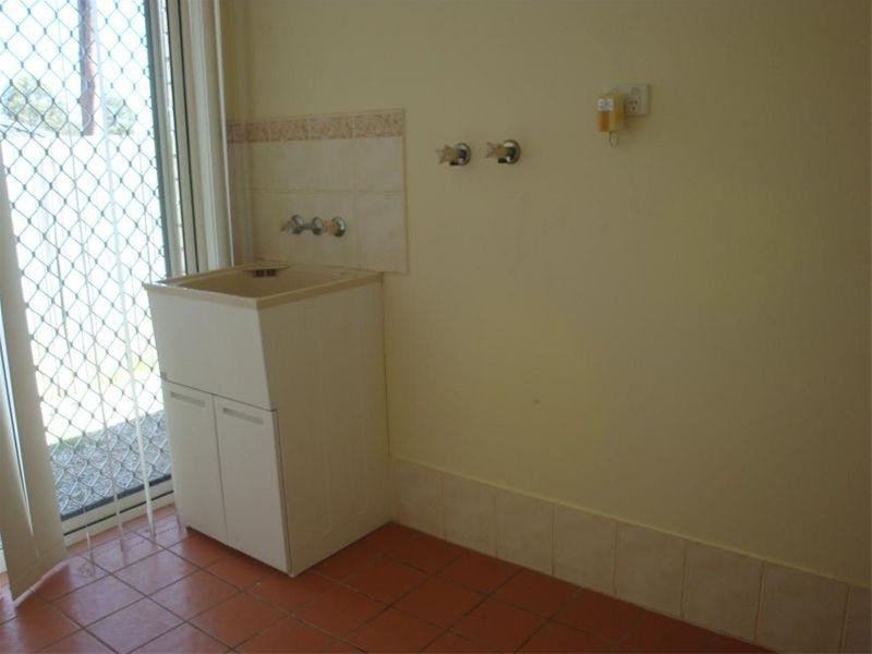 12 Sunningdale Street, Oxley QLD 4075