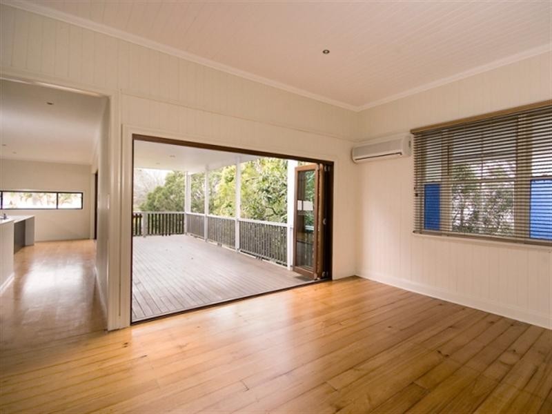 22 Chancellor Street, Sherwood QLD 4075