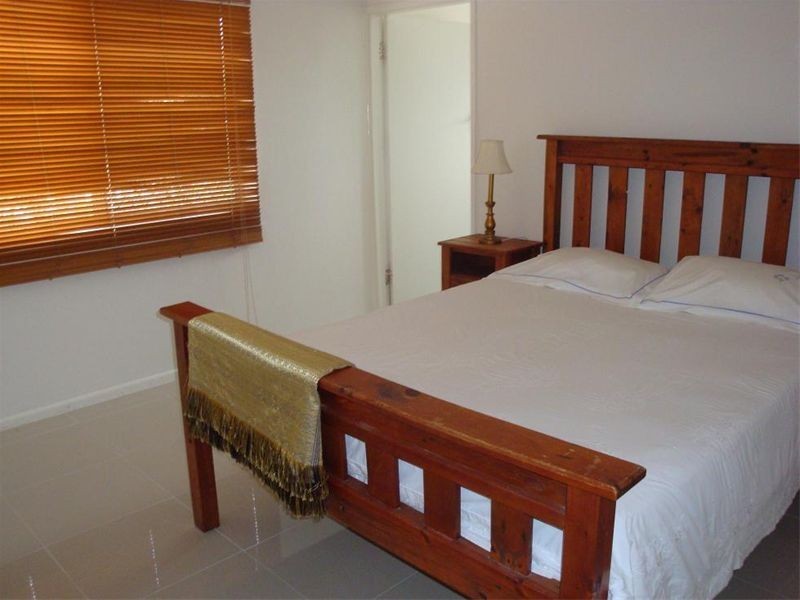 1/11 Carl Street, Woolloongabba QLD 4102