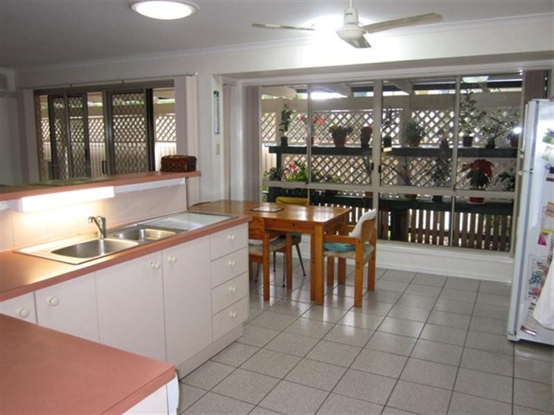 7 Elizabeth Street, Sherwood QLD 4075