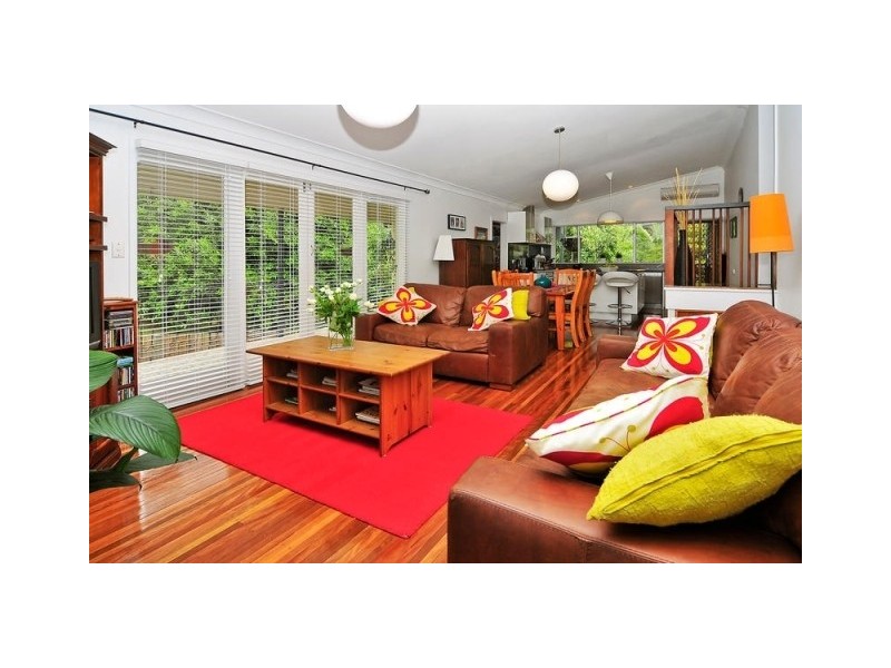 193 Cliveden Avenue, Oxley QLD 4075