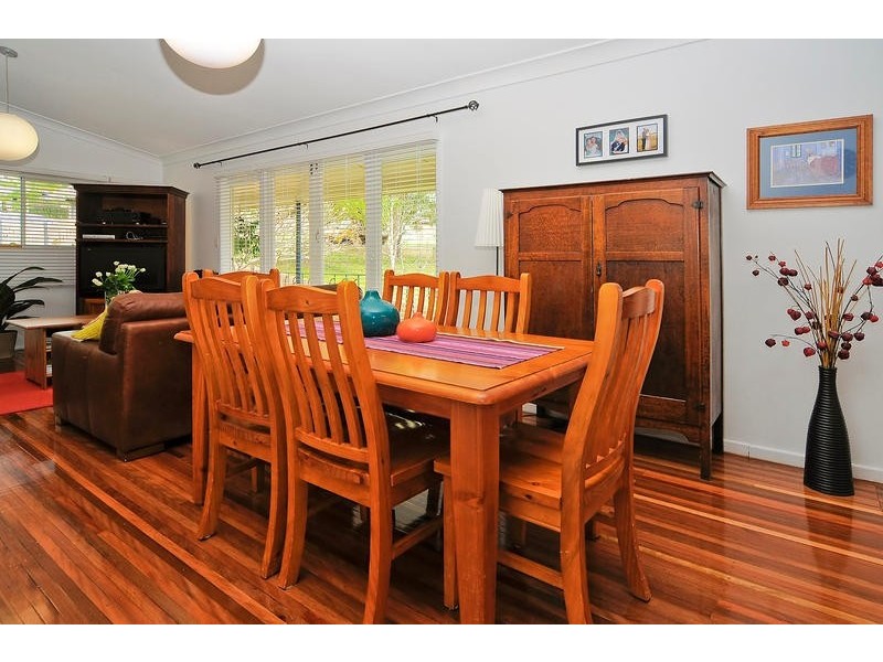 193 Cliveden Avenue, Oxley QLD 4075