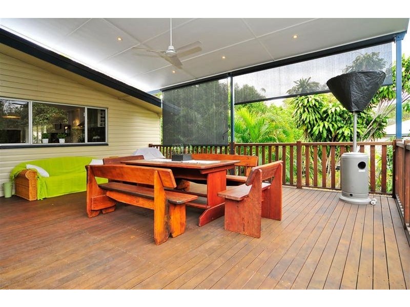 193 Cliveden Avenue, Oxley QLD 4075