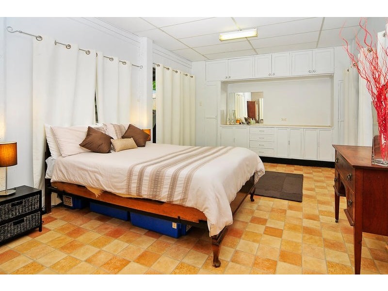 193 Cliveden Avenue, Oxley QLD 4075