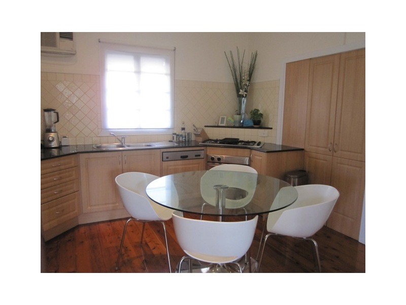 45 Lancelot Street, Tennyson QLD 4105