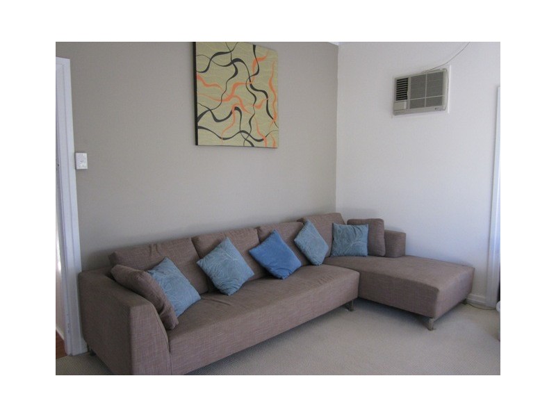 45 Lancelot Street, Tennyson QLD 4105