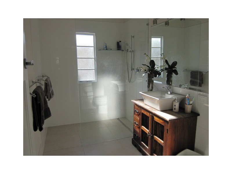 45 Lancelot Street, Tennyson QLD 4105