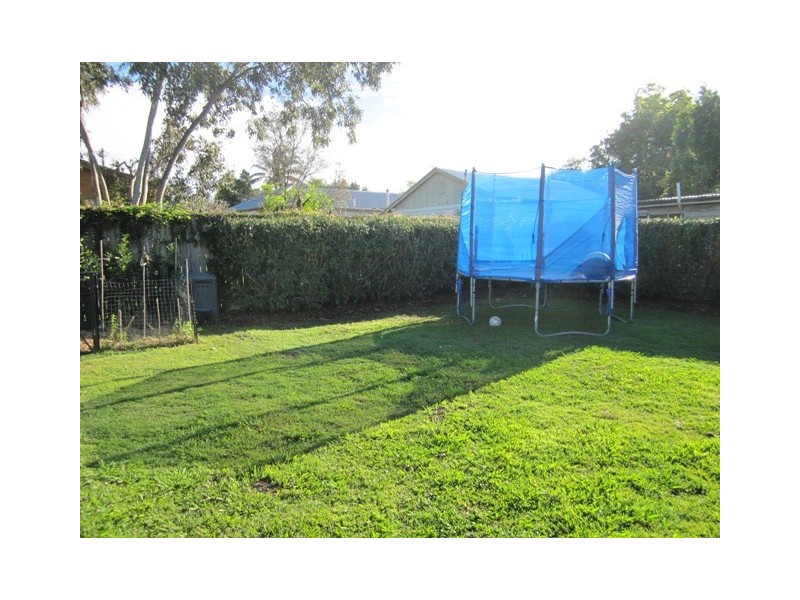 45 Lancelot Street, Tennyson QLD 4105