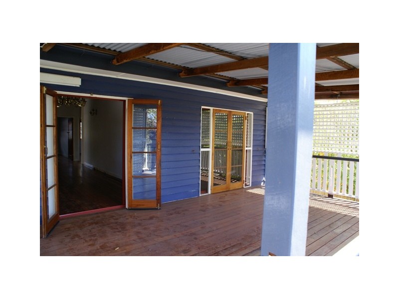 22 Austral Avenue, Graceville QLD 4075