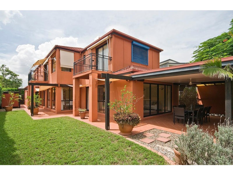 34 Douglas Street, Sherwood QLD 4075